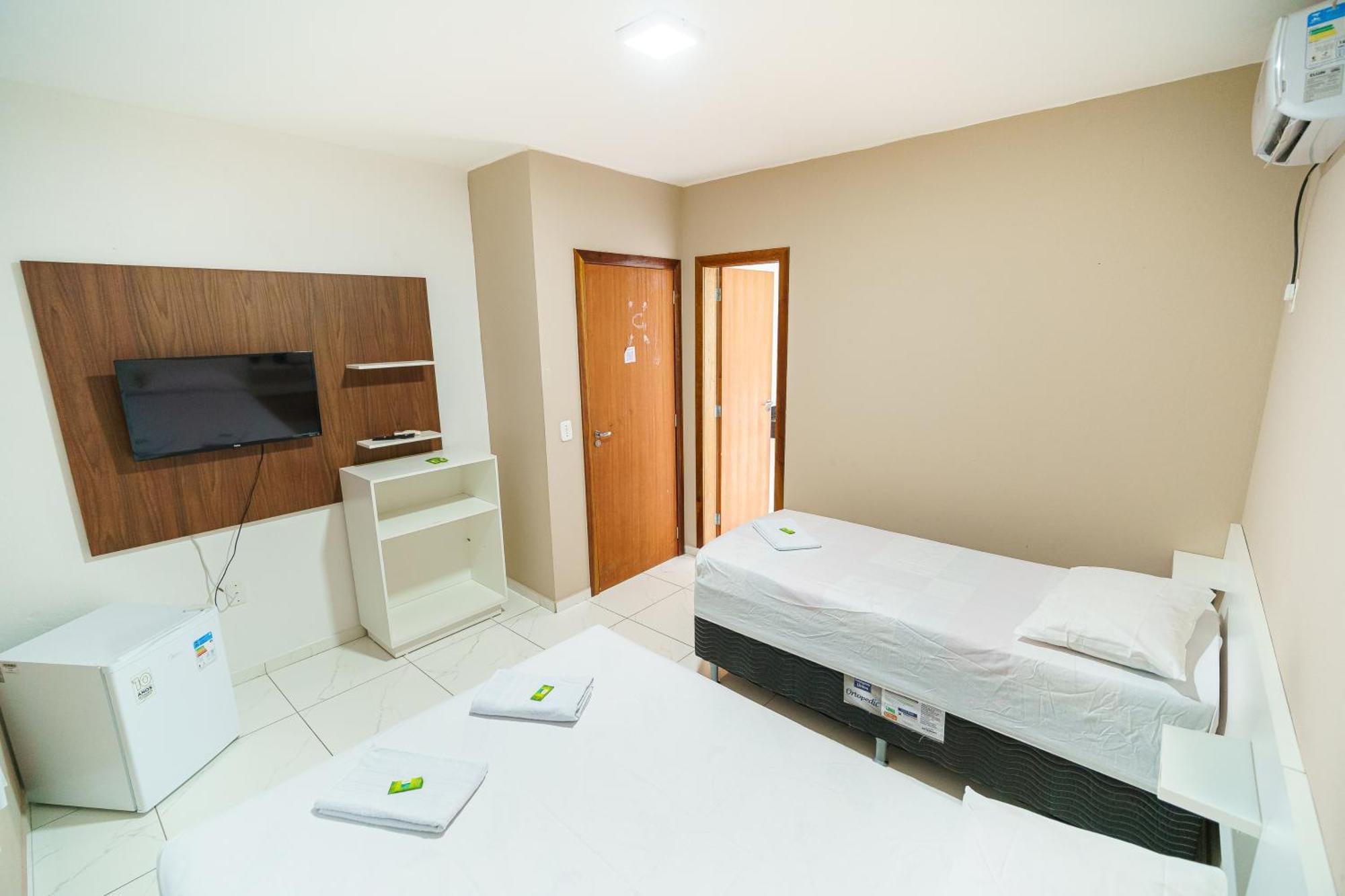 Hotel Janaina 贝卢港 外观 照片